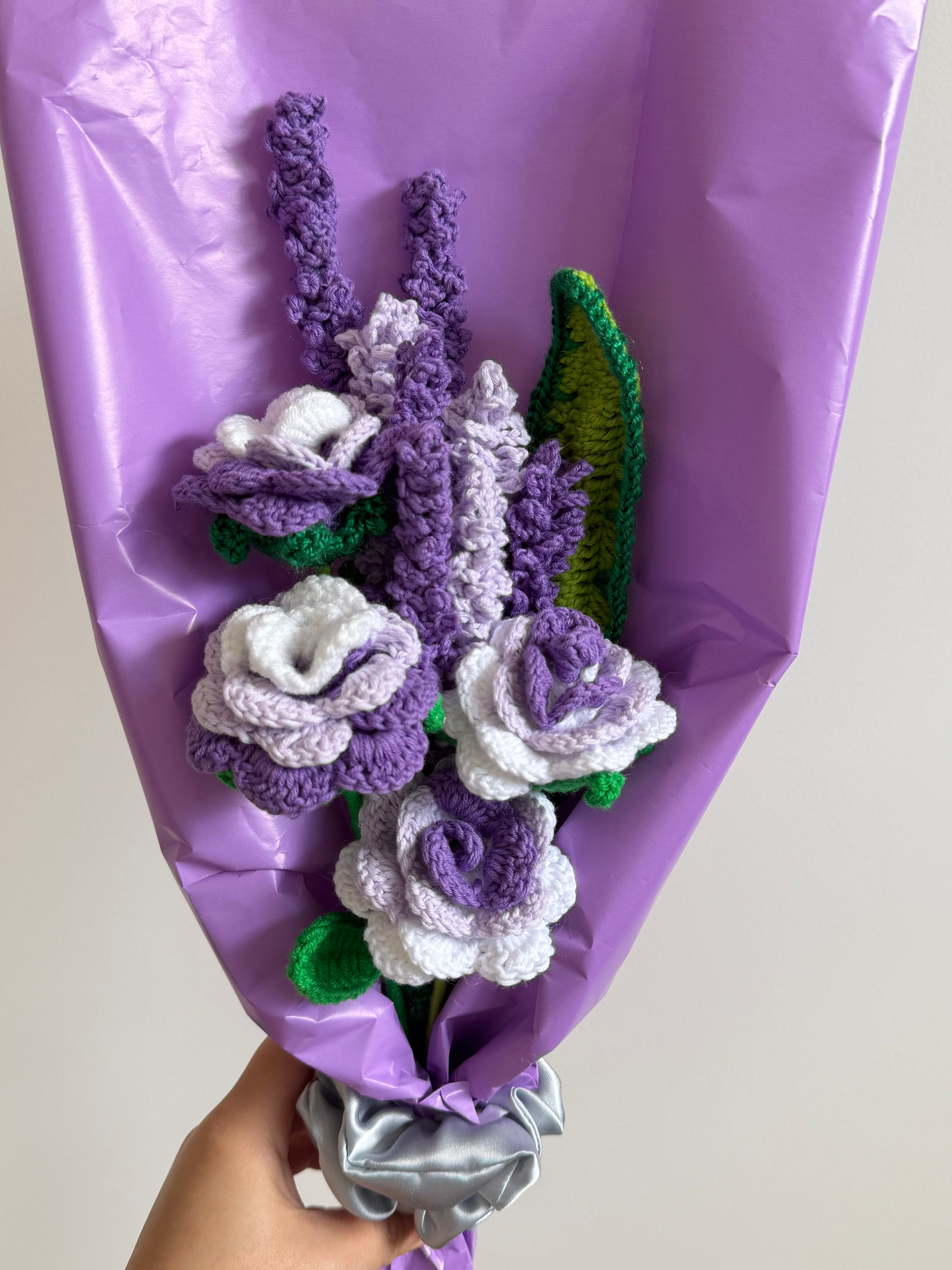 Lavender Mix Cappuccino Rose Bouquet